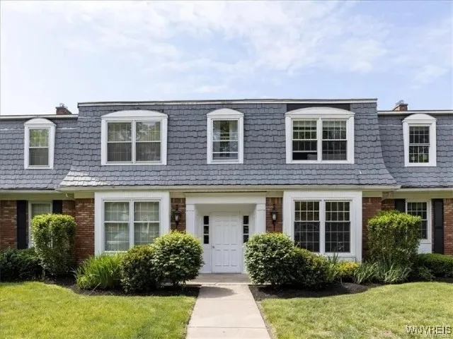45 Guilford Lane 3, Amherst, New York 14221, Amherst, New York 14221, 1 Bedroom Bedrooms, 4 Rooms Rooms,1 BathroomBathrooms,Residential,For Sale,45 Guilford Lane 3, Amherst, New York 14221,B1623187