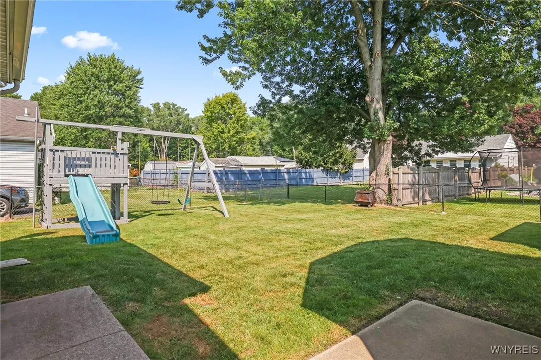 415 Linwood Avenue, North Tonawanda, New York 1412, North Tonawanda, New York 14120, 4 Bedrooms Bedrooms, 9 Rooms Rooms,1 BathroomBathrooms,Residential,For Sale,415 Linwood Avenue, North Tonawanda, New York 1412,B1622714