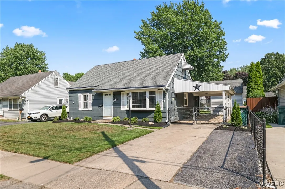 415 Linwood Avenue, North Tonawanda, New York 1412, North Tonawanda, New York 14120, 4 Bedrooms Bedrooms, 9 Rooms Rooms,1 BathroomBathrooms,Residential,For Sale,415 Linwood Avenue, North Tonawanda, New York 1412,B1622714