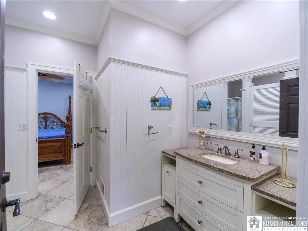 5630 West Lake Road, Portland, New York 14063, Portland, New York 14063, 5 Bedrooms Bedrooms, 16 Rooms Rooms,3 BathroomsBathrooms,Residential,For Sale,5630 West Lake Road, Portland, New York 14063,0,R1623264