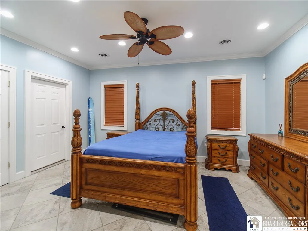 5630 West Lake Road, Portland, New York 14063, Portland, New York 14063, 5 Bedrooms Bedrooms, 16 Rooms Rooms,3 BathroomsBathrooms,Residential,For Sale,5630 West Lake Road, Portland, New York 14063,0,R1623264