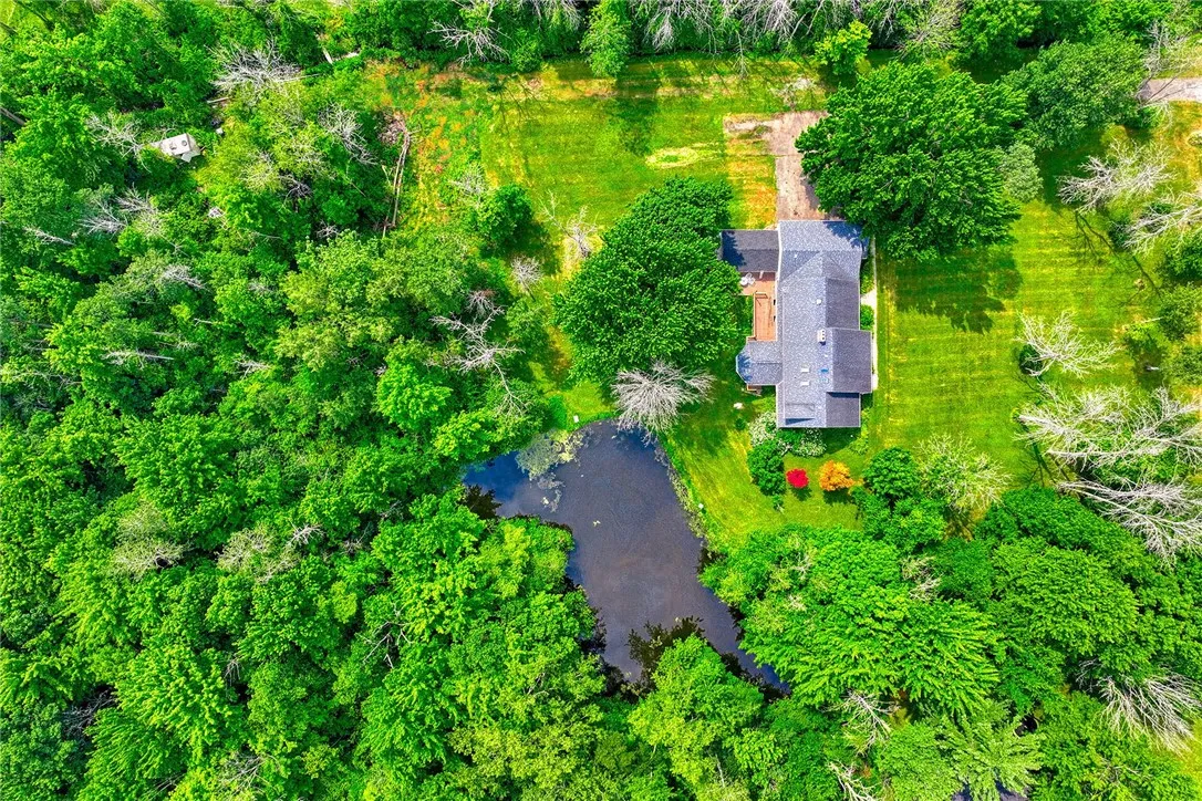 160 Berg Road, Ontario, New York 14519, Ontario, New York 14519, 5 Bedrooms Bedrooms, 13 Rooms Rooms,3 BathroomsBathrooms,Residential,For Sale,160 Berg Road, Ontario, New York 14519,R1623266