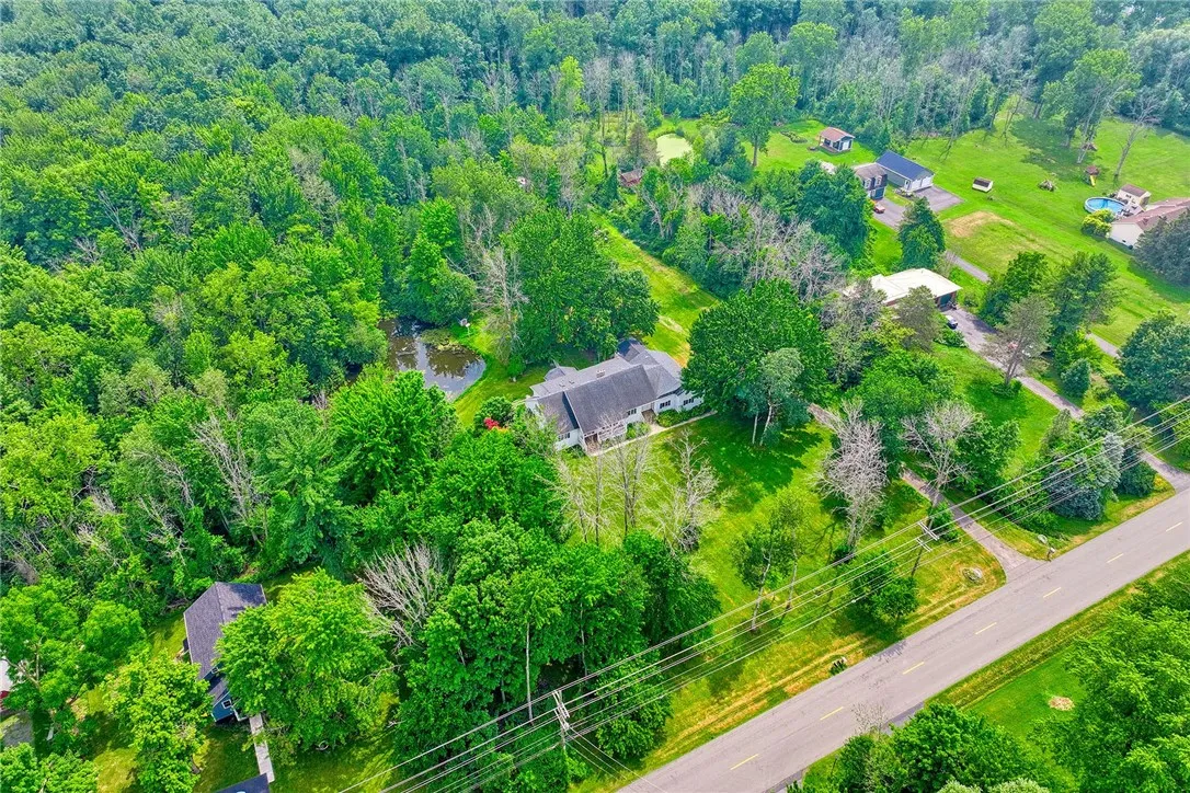 160 Berg Road, Ontario, New York 14519, Ontario, New York 14519, 5 Bedrooms Bedrooms, 13 Rooms Rooms,3 BathroomsBathrooms,Residential,For Sale,160 Berg Road, Ontario, New York 14519,R1623266