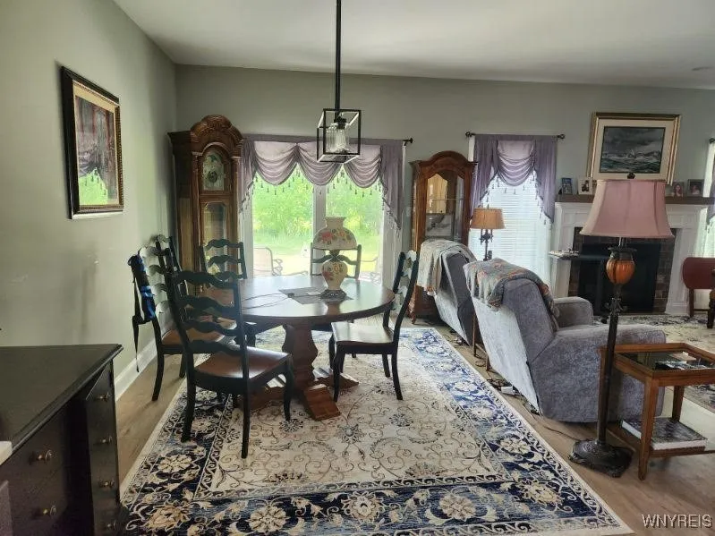3836 Forest Park Way, Wheatfield, New York 14120, Wheatfield, New York 14120, 2 Bedrooms Bedrooms, 5 Rooms Rooms,2 BathroomsBathrooms,Residential,For Sale,3836 Forest Park Way, Wheatfield, New York 14120,B1623343