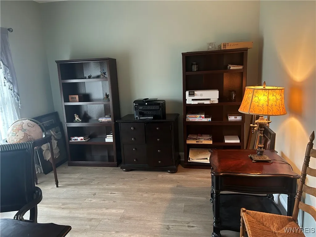 3836 Forest Park Way, Wheatfield, New York 14120, Wheatfield, New York 14120, 2 Bedrooms Bedrooms, 5 Rooms Rooms,2 BathroomsBathrooms,Residential,For Sale,3836 Forest Park Way, Wheatfield, New York 14120,B1623343