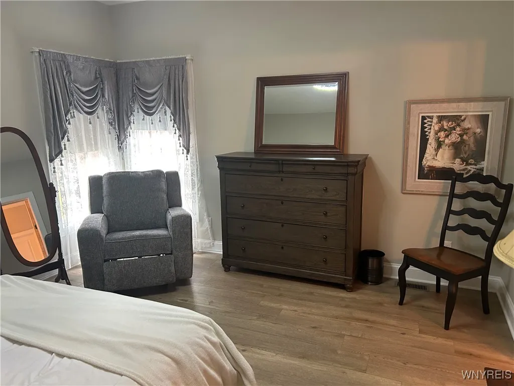 3836 Forest Park Way, Wheatfield, New York 14120, Wheatfield, New York 14120, 2 Bedrooms Bedrooms, 5 Rooms Rooms,2 BathroomsBathrooms,Residential,For Sale,3836 Forest Park Way, Wheatfield, New York 14120,B1623343