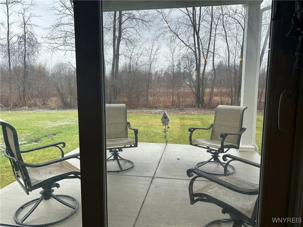 3836 Forest Park Way, Wheatfield, New York 14120, Wheatfield, New York 14120, 2 Bedrooms Bedrooms, 5 Rooms Rooms,2 BathroomsBathrooms,Residential,For Sale,3836 Forest Park Way, Wheatfield, New York 14120,B1623343