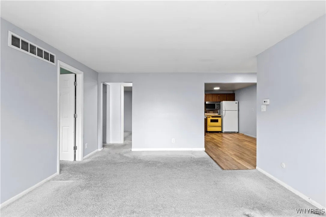 309 North Street 34, Buffalo, New York 14201, Buffalo, New York 14201, 2 Bedrooms Bedrooms, 4 Rooms Rooms,1 BathroomBathrooms,Residential,For Sale,309 North Street 34, Buffalo, New York 14201,B1622757