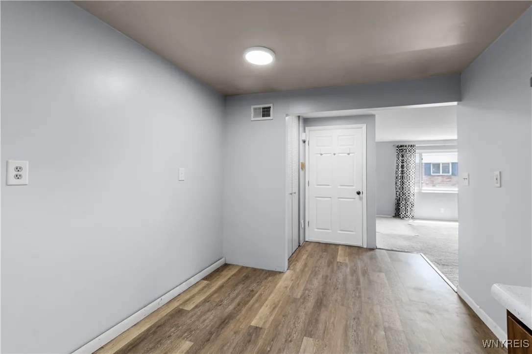 309 North Street 34, Buffalo, New York 14201, Buffalo, New York 14201, 2 Bedrooms Bedrooms, 4 Rooms Rooms,1 BathroomBathrooms,Residential,For Sale,309 North Street 34, Buffalo, New York 14201,B1622757