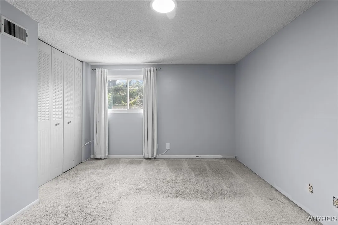 309 North Street 34, Buffalo, New York 14201, Buffalo, New York 14201, 2 Bedrooms Bedrooms, 4 Rooms Rooms,1 BathroomBathrooms,Residential,For Sale,309 North Street 34, Buffalo, New York 14201,B1622757