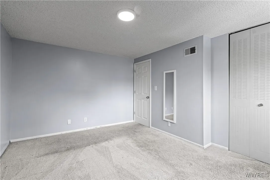 309 North Street 34, Buffalo, New York 14201, Buffalo, New York 14201, 2 Bedrooms Bedrooms, 4 Rooms Rooms,1 BathroomBathrooms,Residential,For Sale,309 North Street 34, Buffalo, New York 14201,B1622757