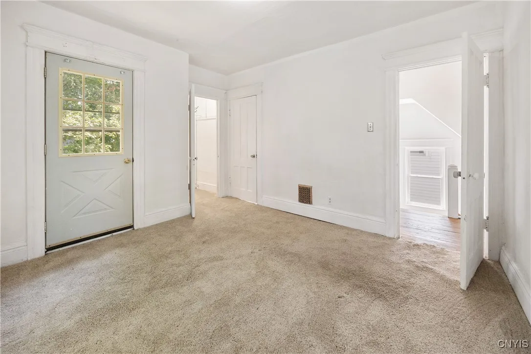Guest bedroom #1