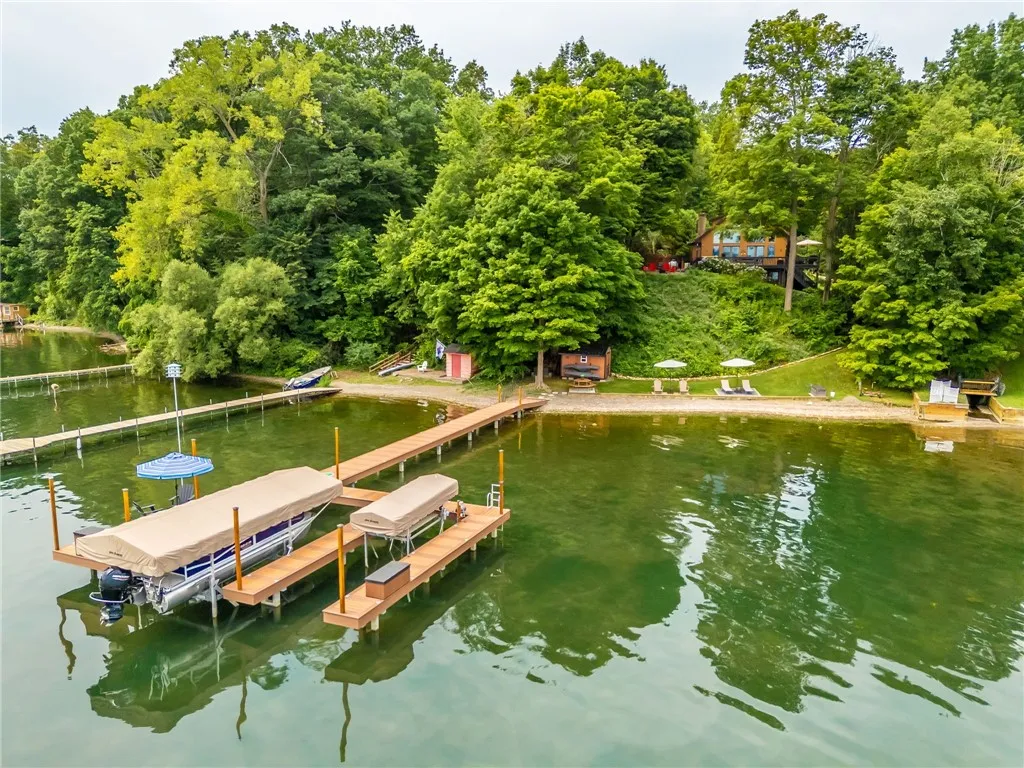 1965 Perry Point Road, Torrey, New York 14527, Torrey, New York 14527, 4 Bedrooms Bedrooms, 9 Rooms Rooms,3 BathroomsBathrooms,Residential,For Sale,1965 Perry Point Road, Torrey, New York 14527,R1622711