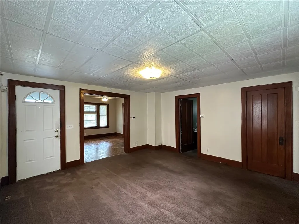 68 Evergreen Street, Rochester, New York 14605, Rochester, New York 14605, 3 Bedrooms Bedrooms, 6 Rooms Rooms,1 BathroomBathrooms,Residential,For Sale,68 Evergreen Street, Rochester, New York 14605,R1623258