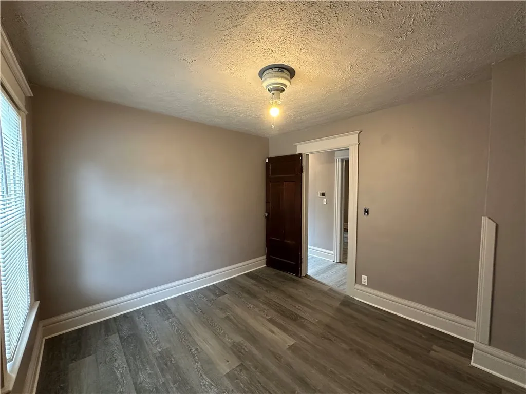 68 Evergreen Street, Rochester, New York 14605, Rochester, New York 14605, 3 Bedrooms Bedrooms, 6 Rooms Rooms,1 BathroomBathrooms,Residential,For Sale,68 Evergreen Street, Rochester, New York 14605,R1623258