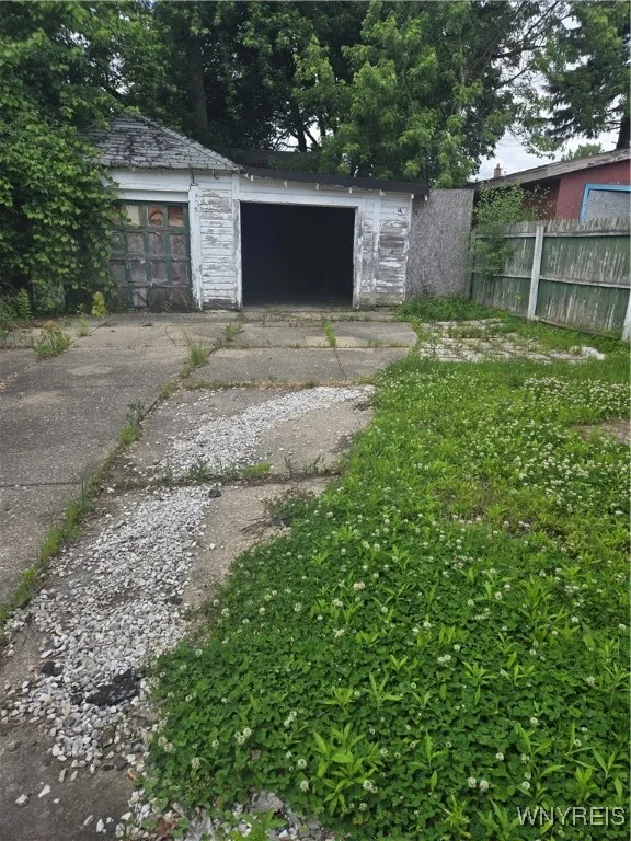 594 Lasalle Avenue, Buffalo, New York 14215, Buffalo, New York 14215, 3 Bedrooms Bedrooms, 6 Rooms Rooms,1 BathroomBathrooms,Residential,For Sale,594 Lasalle Avenue, Buffalo, New York 14215,B1622845