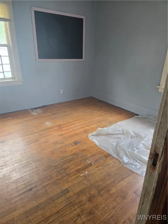 594 Lasalle Avenue, Buffalo, New York 14215, Buffalo, New York 14215, 3 Bedrooms Bedrooms, 6 Rooms Rooms,1 BathroomBathrooms,Residential,For Sale,594 Lasalle Avenue, Buffalo, New York 14215,B1622845