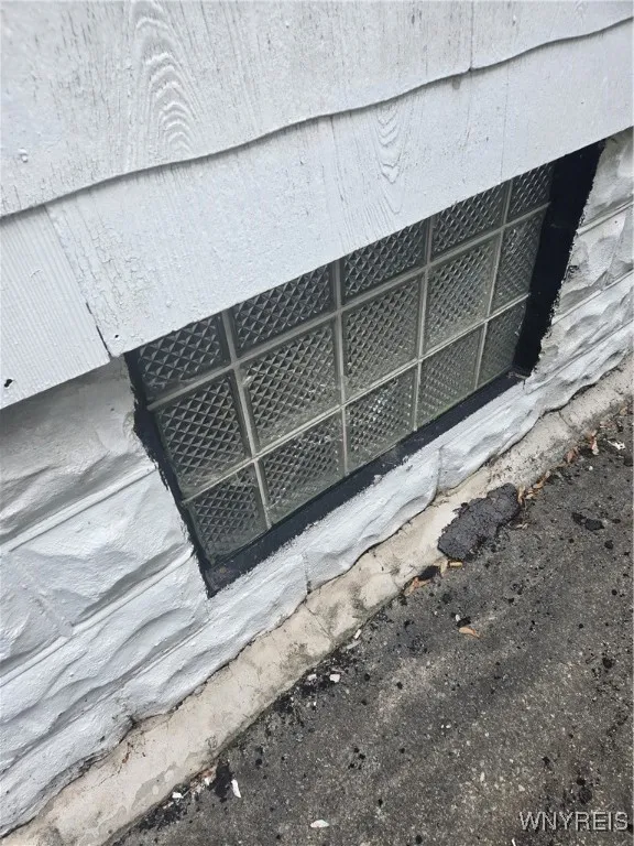 594 Lasalle Avenue, Buffalo, New York 14215, Buffalo, New York 14215, 3 Bedrooms Bedrooms, 6 Rooms Rooms,1 BathroomBathrooms,Residential,For Sale,594 Lasalle Avenue, Buffalo, New York 14215,B1622845