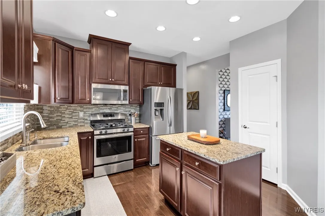 84 John Alex Drive, West Seneca, New York 14224, West Seneca, New York 14224, 4 Bedrooms Bedrooms, 8 Rooms Rooms,2 BathroomsBathrooms,Residential,Closed,84 John Alex Drive, West Seneca, New York 14224,0,B1623072