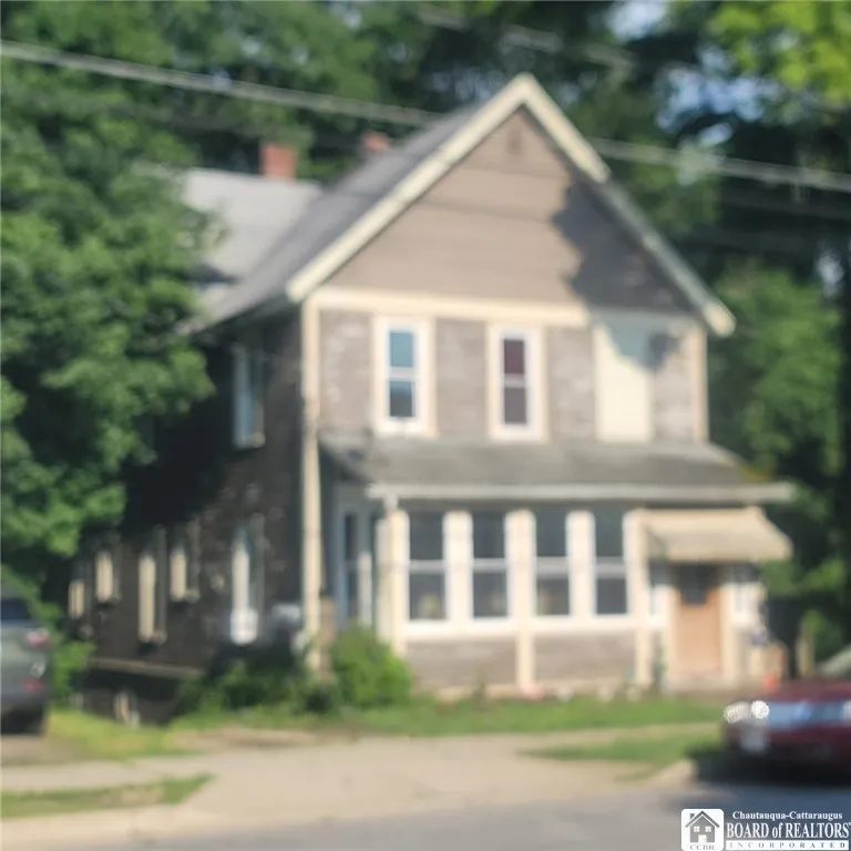 205 Barrett Avenue, Jamestown, New York 14701, Jamestown, New York 14701, 6 Bedrooms Bedrooms, ,3 BathroomsBathrooms,Residential,For Sale,205 Barrett Avenue, Jamestown, New York 14701,R1621765