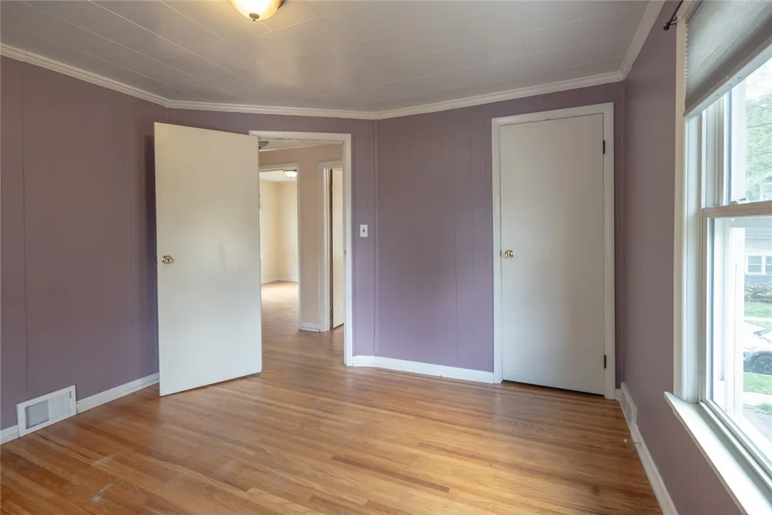 70 Brentwood Street, Rochester, New York 14610, Rochester, New York 14610, 3 Bedrooms Bedrooms, 7 Rooms Rooms,1 BathroomBathrooms,Residential Lease,Closed,70 Brentwood Street, Rochester, New York 14610,R1619837