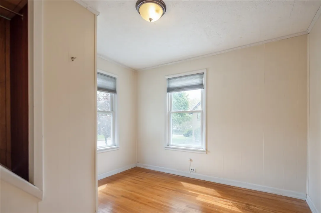 70 Brentwood Street, Rochester, New York 14610, Rochester, New York 14610, 3 Bedrooms Bedrooms, 7 Rooms Rooms,1 BathroomBathrooms,Residential Lease,Closed,70 Brentwood Street, Rochester, New York 14610,R1619837