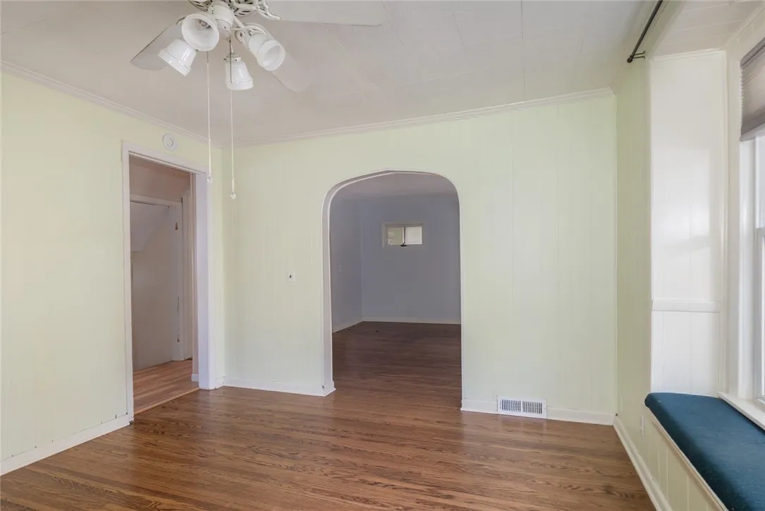 70 Brentwood Street, Rochester, New York 14610, Rochester, New York 14610, 3 Bedrooms Bedrooms, 7 Rooms Rooms,1 BathroomBathrooms,Residential Lease,Closed,70 Brentwood Street, Rochester, New York 14610,R1619837