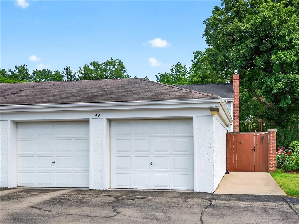 49 Hidden Valley Road, Gates, New York 14624, Gates, New York 14624, 4 Bedrooms Bedrooms, 8 Rooms Rooms,2 BathroomsBathrooms,Residential,Closed,49 Hidden Valley Road, Gates, New York 14624,0,R1619648