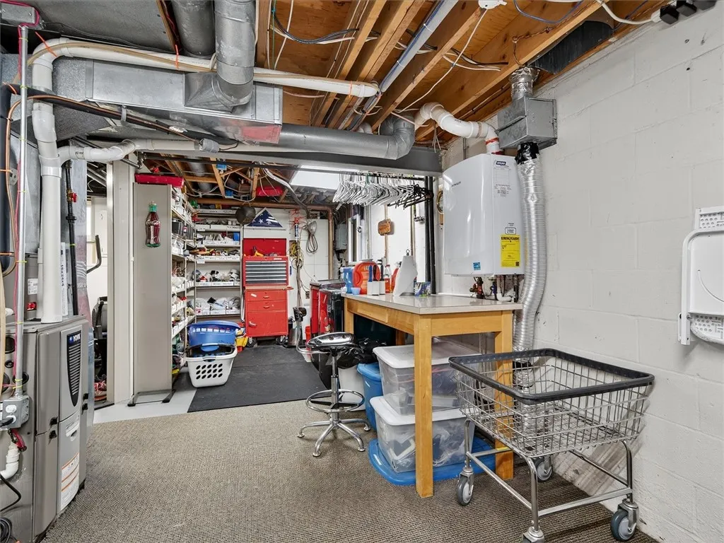 49 Hidden Valley Road, Gates, New York 14624, Gates, New York 14624, 4 Bedrooms Bedrooms, 8 Rooms Rooms,2 BathroomsBathrooms,Residential,Closed,49 Hidden Valley Road, Gates, New York 14624,0,R1619648