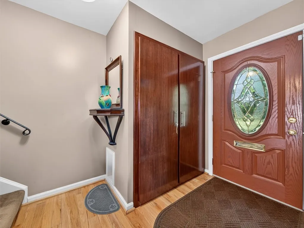 49 Hidden Valley Road, Gates, New York 14624, Gates, New York 14624, 4 Bedrooms Bedrooms, 8 Rooms Rooms,2 BathroomsBathrooms,Residential,Closed,49 Hidden Valley Road, Gates, New York 14624,0,R1619648