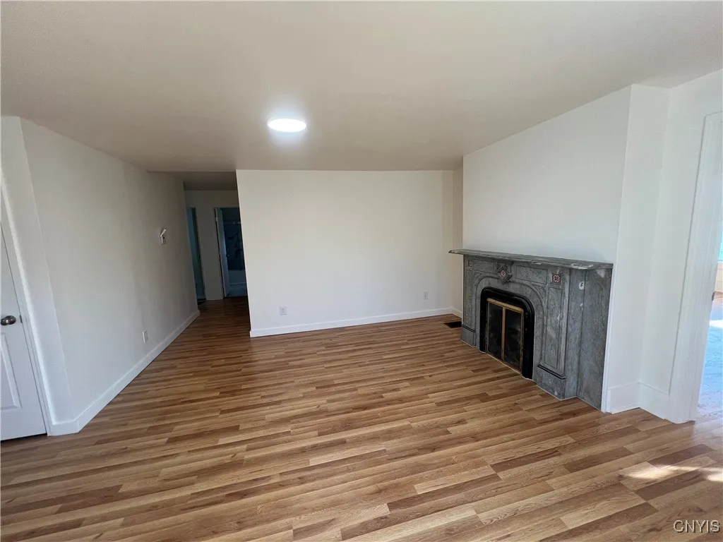 291 West 2nd Street, Oswego, New York 13126, Oswego, New York 13126, 3 Bedrooms Bedrooms, 6 Rooms Rooms,1 BathroomBathrooms,Residential Lease,For Rent,291 West 2nd Street, Oswego, New York 13126,S1623467