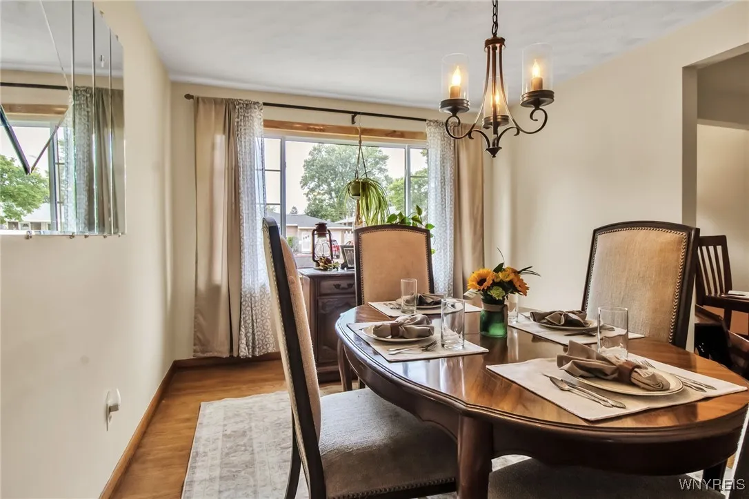 Great windows in the dining room