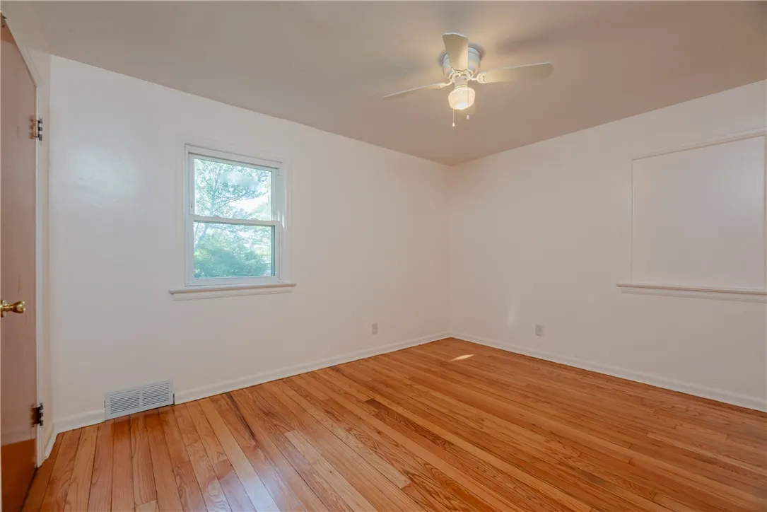 3445 Chili Avenue, Chili, New York 14624, Chili, New York 14624, 3 Bedrooms Bedrooms, 5 Rooms Rooms,1 BathroomBathrooms,Residential Lease,For Rent,3445 Chili Avenue, Chili, New York 14624,R1622327
