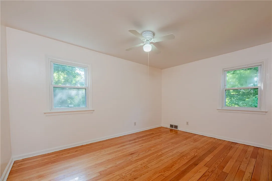 3445 Chili Avenue, Chili, New York 14624, Chili, New York 14624, 3 Bedrooms Bedrooms, 5 Rooms Rooms,1 BathroomBathrooms,Residential Lease,For Rent,3445 Chili Avenue, Chili, New York 14624,R1622327