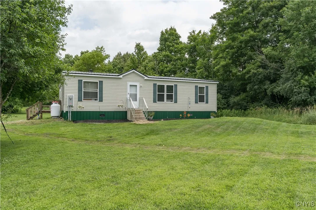 22335 Card Road, Rutland, New York 13612, Rutland, New York 13612, 3 Bedrooms Bedrooms, 8 Rooms Rooms,2 BathroomsBathrooms,Residential,For Sale,22335 Card Road, Rutland, New York 13612,S1623462