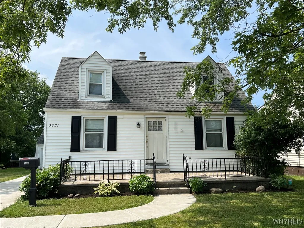 3631 Milestrip Road, Hamburg, New York 14219, Hamburg, New York 14219, 3 Bedrooms Bedrooms, 6 Rooms Rooms,1 BathroomBathrooms,Residential,For Sale,3631 Milestrip Road, Hamburg, New York 14219,B1622598