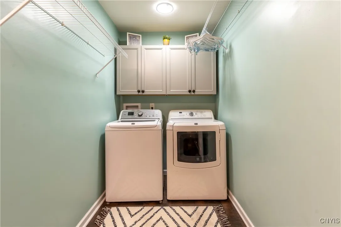 107 Shire Way, Camillus, New York 13031, Camillus, New York 13031, 3 Bedrooms Bedrooms, 8 Rooms Rooms,2 BathroomsBathrooms,Residential,For Sale,107 Shire Way, Camillus, New York 13031,S1618484