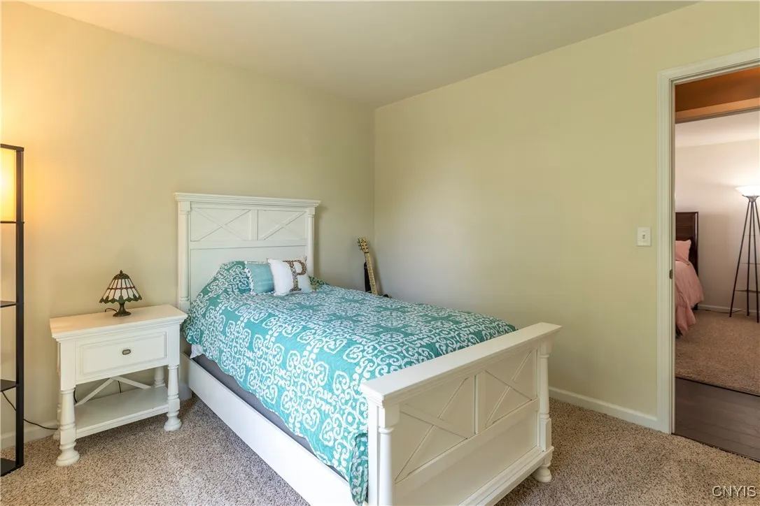 107 Shire Way, Camillus, New York 13031, Camillus, New York 13031, 3 Bedrooms Bedrooms, 8 Rooms Rooms,2 BathroomsBathrooms,Residential,For Sale,107 Shire Way, Camillus, New York 13031,S1618484