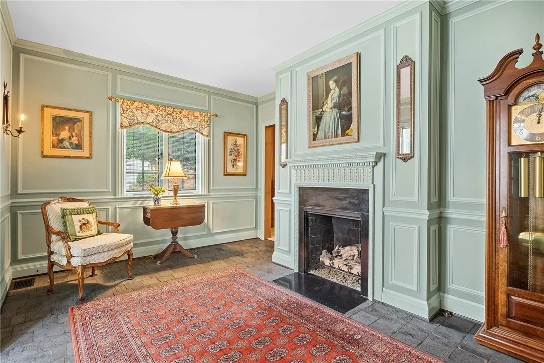 2 Buckingham Street, Rochester, New York 14607, Rochester, New York 14607, 5 Bedrooms Bedrooms, 10 Rooms Rooms,3 BathroomsBathrooms,Residential,For Sale,2 Buckingham Street, Rochester, New York 14607,R1607952