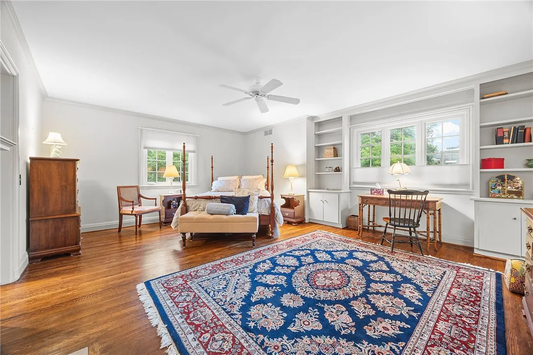 2 Buckingham Street, Rochester, New York 14607, Rochester, New York 14607, 5 Bedrooms Bedrooms, 10 Rooms Rooms,3 BathroomsBathrooms,Residential,For Sale,2 Buckingham Street, Rochester, New York 14607,R1607952