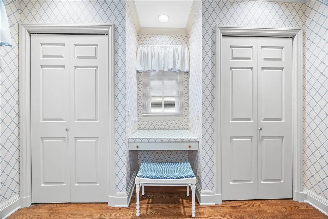 2 Buckingham Street, Rochester, New York 14607, Rochester, New York 14607, 5 Bedrooms Bedrooms, 10 Rooms Rooms,3 BathroomsBathrooms,Residential,For Sale,2 Buckingham Street, Rochester, New York 14607,R1607952