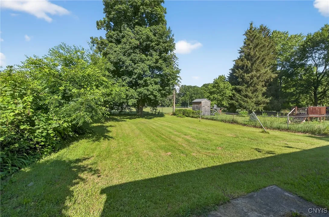 117 Edden Lane, Clay, New York 13212, Clay, New York 13212, 4 Bedrooms Bedrooms, 7 Rooms Rooms,1 BathroomBathrooms,Residential,For Sale,117 Edden Lane, Clay, New York 13212,S1623406