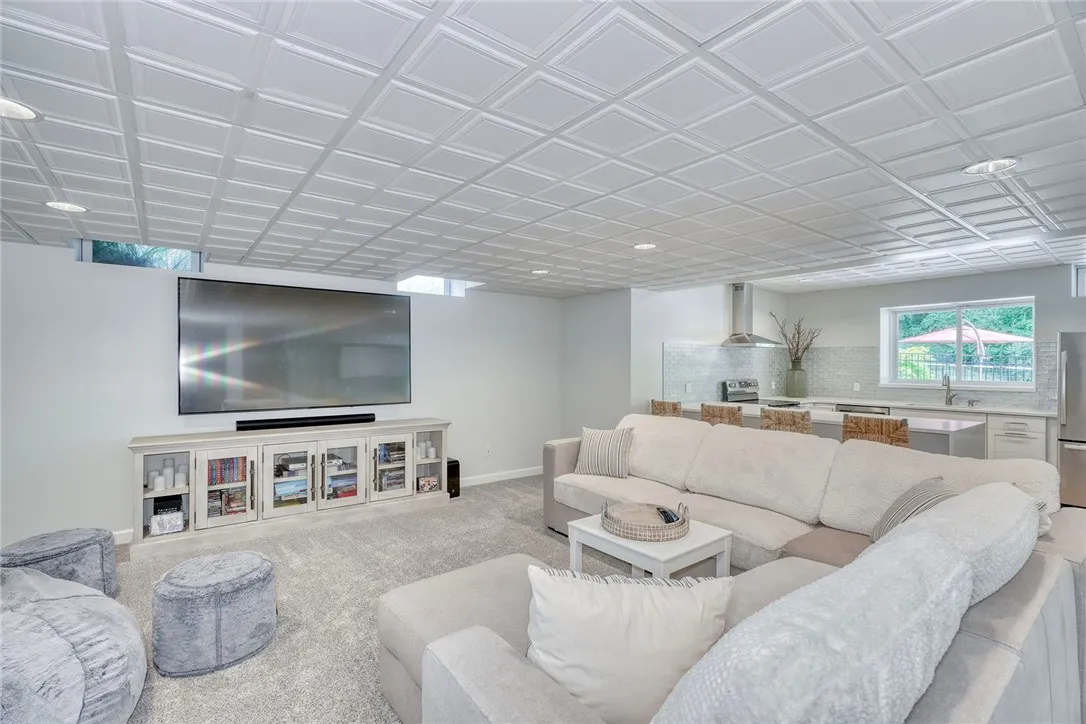 7650 Pine Tree Drive, Victor, New York 14564, Victor, New York 14564, 5 Bedrooms Bedrooms, 12 Rooms Rooms,4 BathroomsBathrooms,Residential,For Sale,7650 Pine Tree Drive, Victor, New York 14564,R1623351