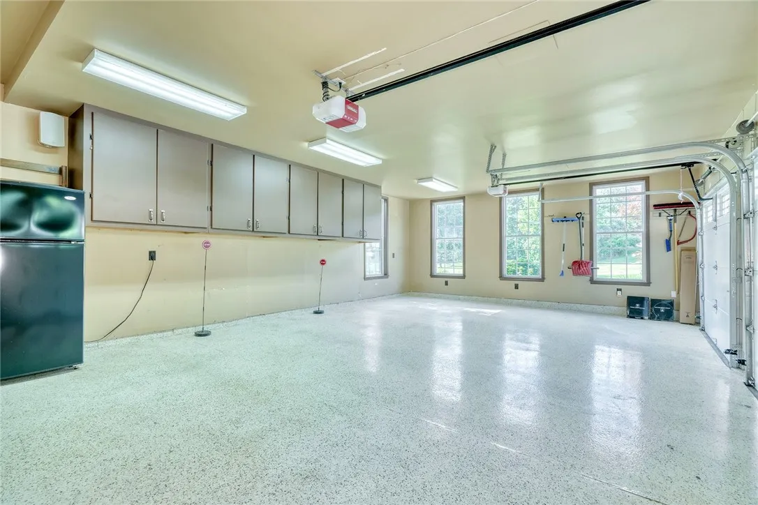 7650 Pine Tree Drive, Victor, New York 14564, Victor, New York 14564, 5 Bedrooms Bedrooms, 12 Rooms Rooms,4 BathroomsBathrooms,Residential,For Sale,7650 Pine Tree Drive, Victor, New York 14564,R1623351