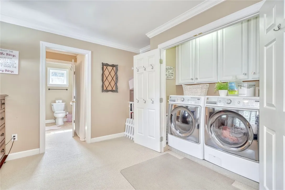 7650 Pine Tree Drive, Victor, New York 14564, Victor, New York 14564, 5 Bedrooms Bedrooms, 12 Rooms Rooms,4 BathroomsBathrooms,Residential,For Sale,7650 Pine Tree Drive, Victor, New York 14564,R1623351