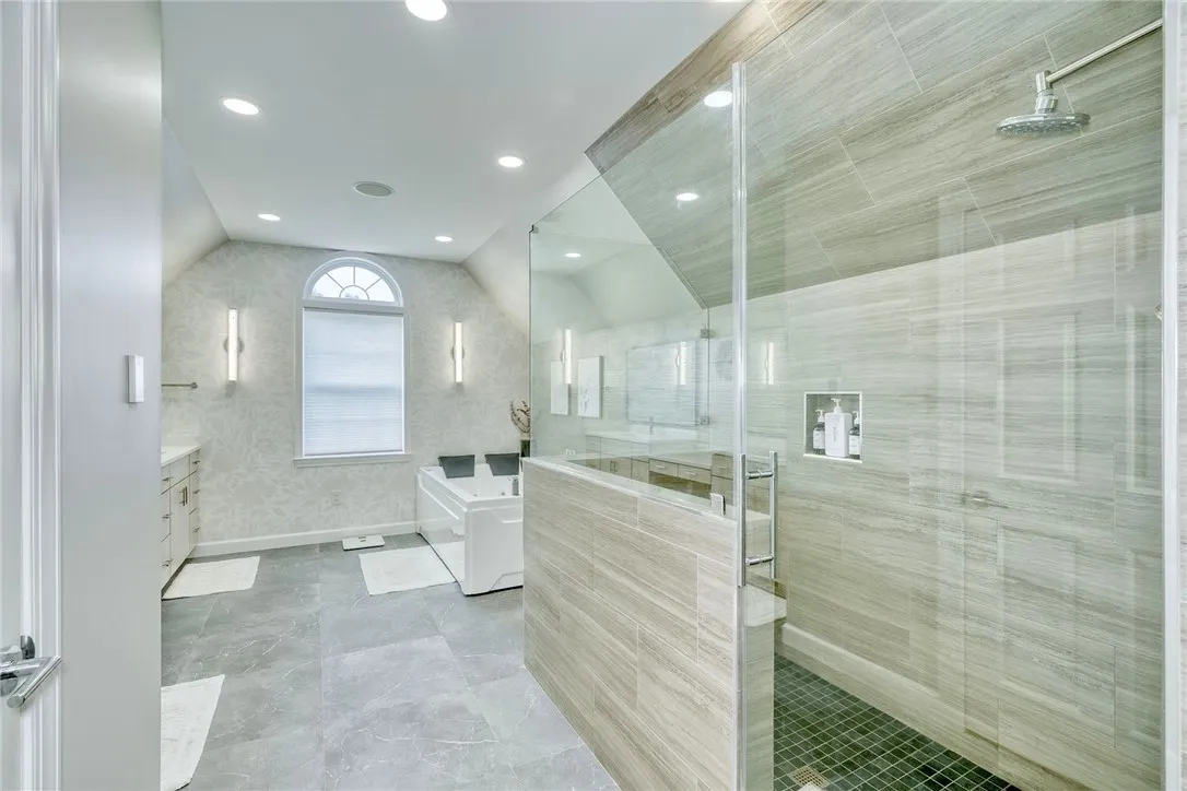 7650 Pine Tree Drive, Victor, New York 14564, Victor, New York 14564, 5 Bedrooms Bedrooms, 12 Rooms Rooms,4 BathroomsBathrooms,Residential,For Sale,7650 Pine Tree Drive, Victor, New York 14564,R1623351