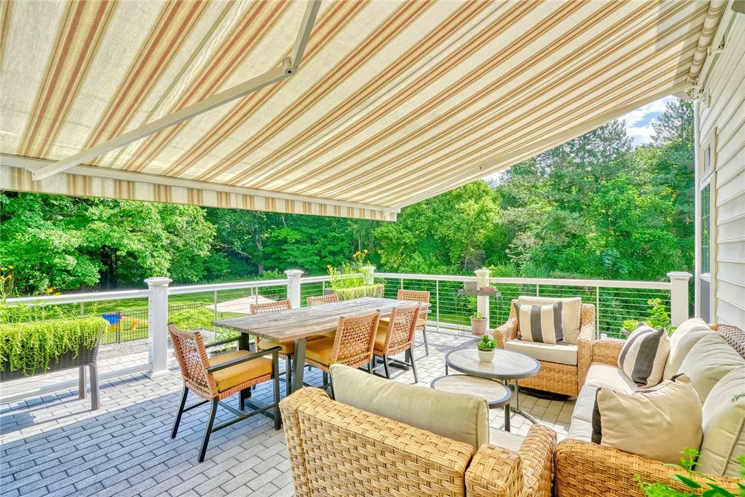 7650 Pine Tree Drive, Victor, New York 14564, Victor, New York 14564, 5 Bedrooms Bedrooms, 12 Rooms Rooms,4 BathroomsBathrooms,Residential,For Sale,7650 Pine Tree Drive, Victor, New York 14564,R1623351