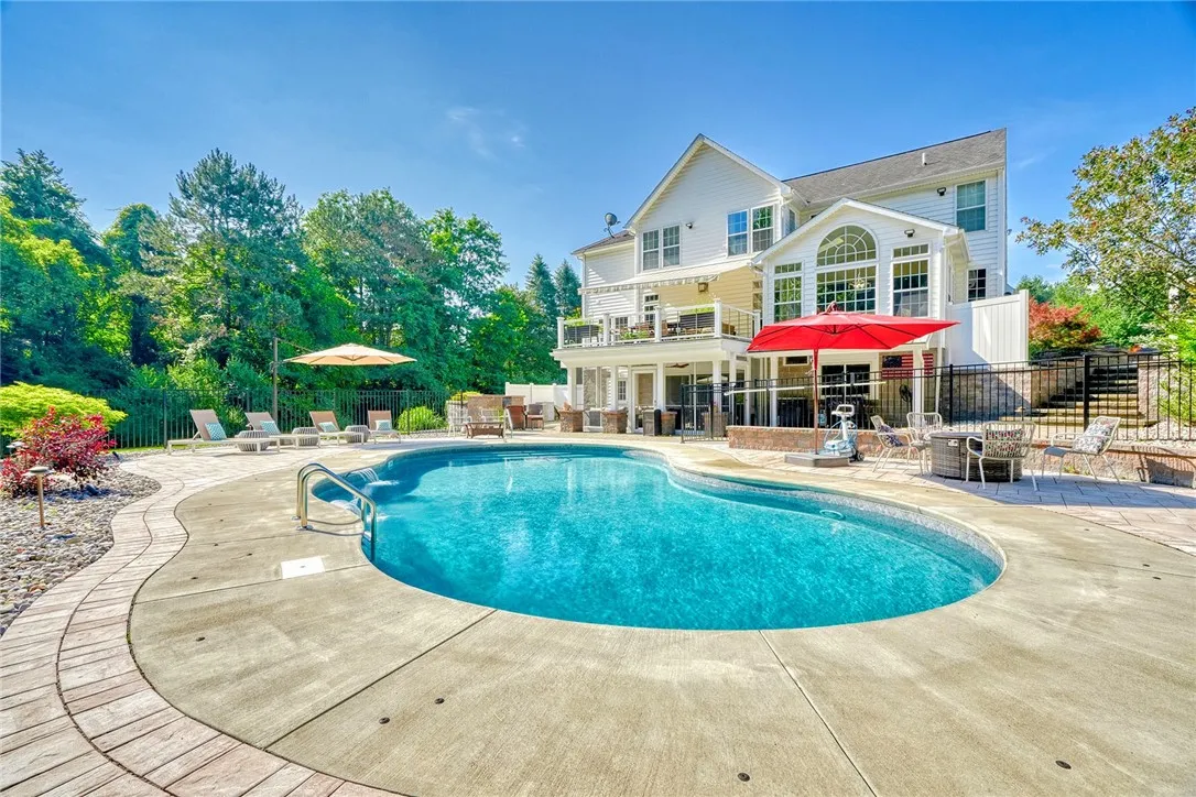 7650 Pine Tree Drive, Victor, New York 14564, Victor, New York 14564, 5 Bedrooms Bedrooms, 12 Rooms Rooms,4 BathroomsBathrooms,Residential,For Sale,7650 Pine Tree Drive, Victor, New York 14564,R1623351