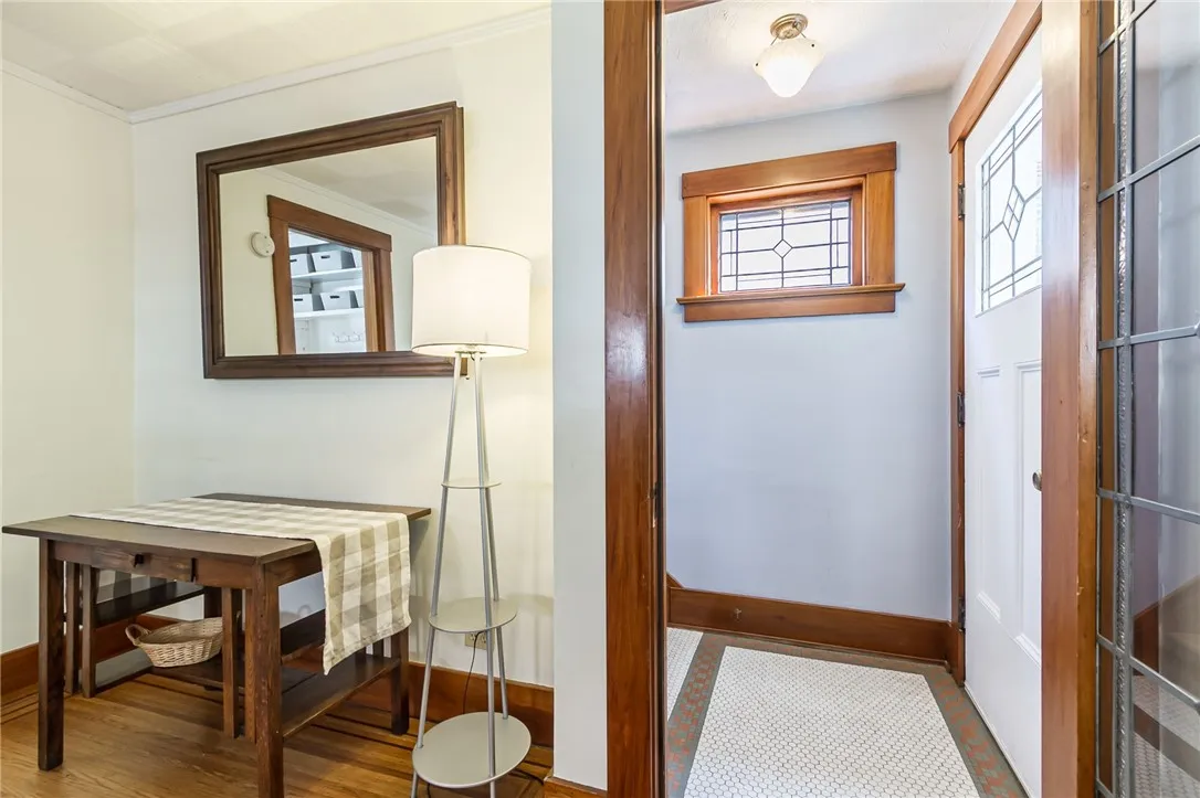118 Illinois Street, Rochester, New York 14609, Rochester, New York 14609, 3 Bedrooms Bedrooms, 8 Rooms Rooms,2 BathroomsBathrooms,Residential,For Sale,118 Illinois Street, Rochester, New York 14609,R1622480