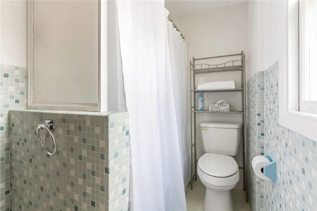 118 Illinois Street, Rochester, New York 14609, Rochester, New York 14609, 3 Bedrooms Bedrooms, 8 Rooms Rooms,2 BathroomsBathrooms,Residential,For Sale,118 Illinois Street, Rochester, New York 14609,R1622480